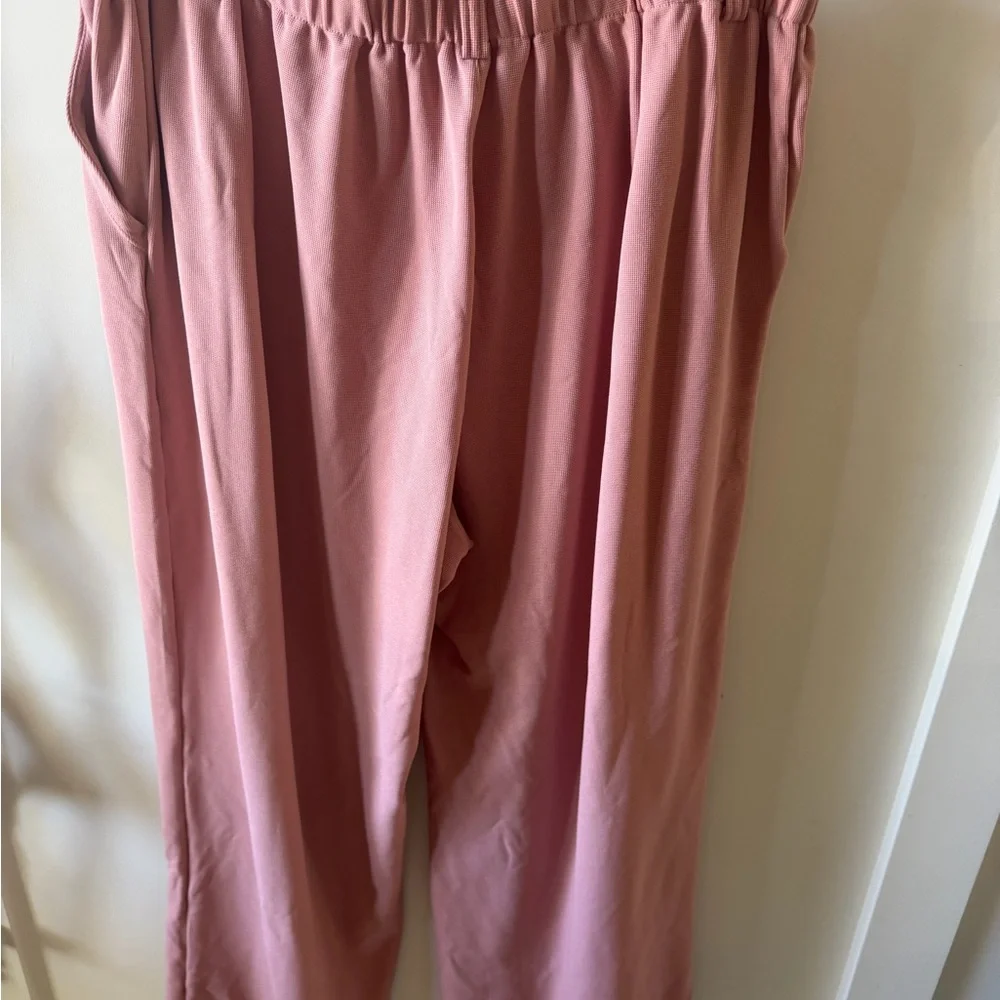 HALARA Rose Pink Pleated Front Trousers - Picture 2 of 3